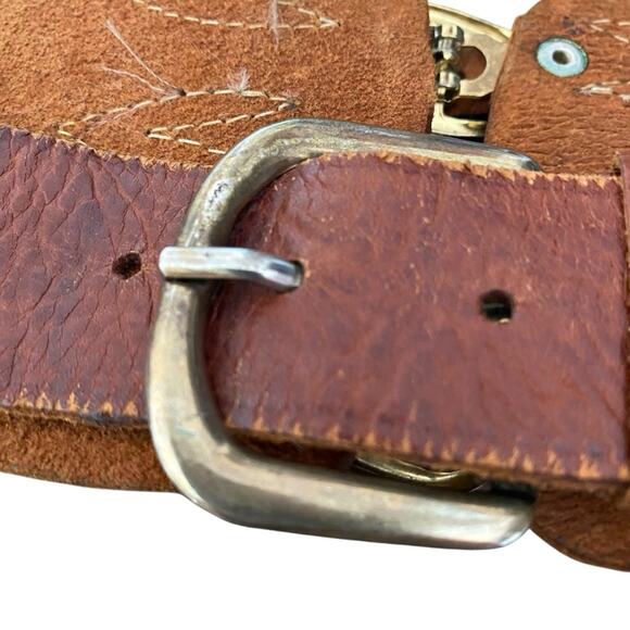Vintage Brown Leather Wide Waist Belt with Gold Accents size medium - Picture 8 of 8